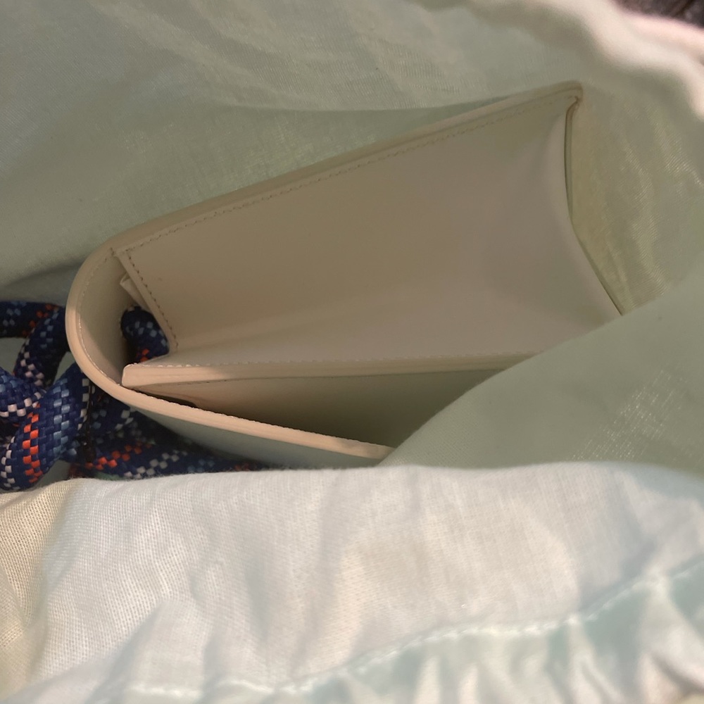 Off-white gitney purse